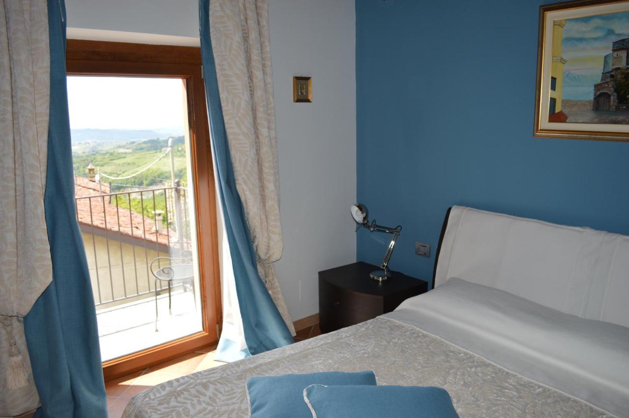 La Corte Di Langa Guest House Albaretto della Torre Rom bilde