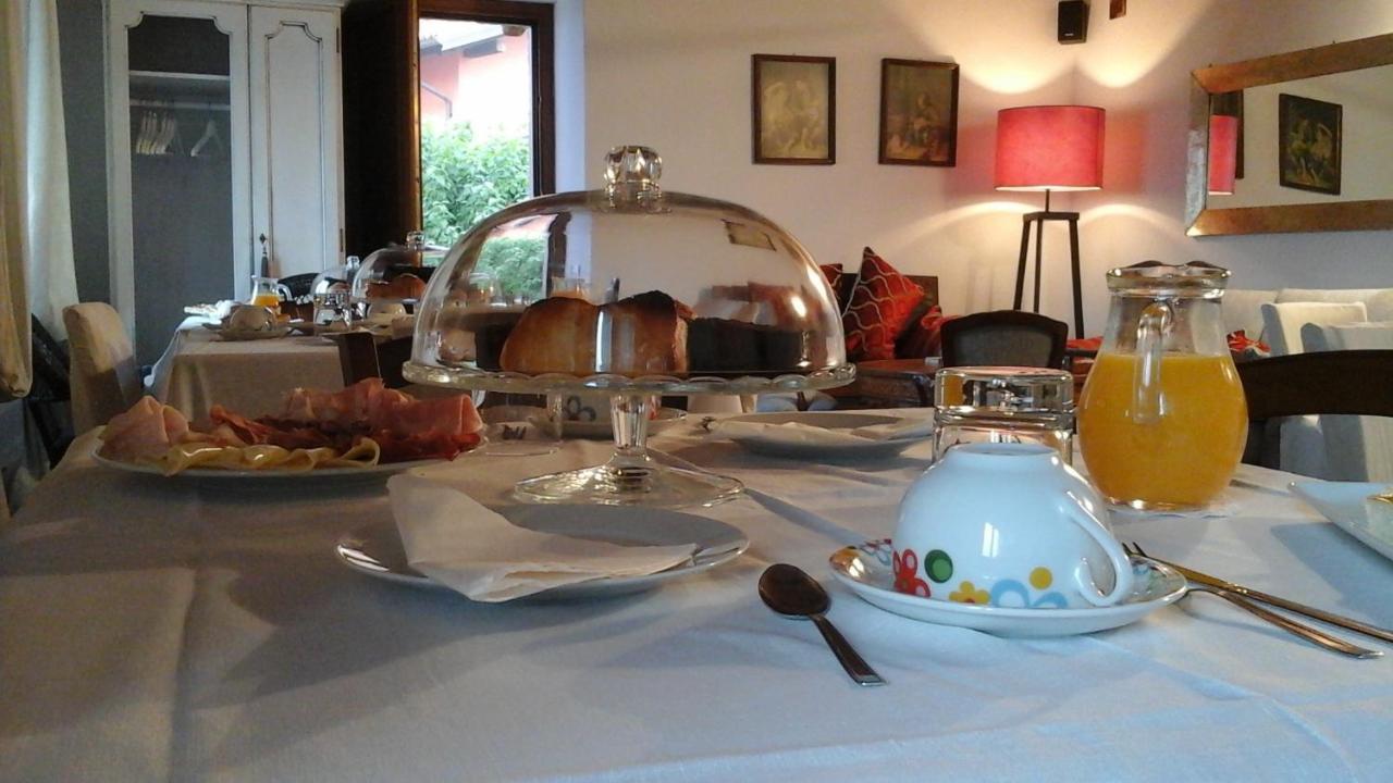 La Corte Di Langa Guest House Albaretto della Torre Eksteriør bilde